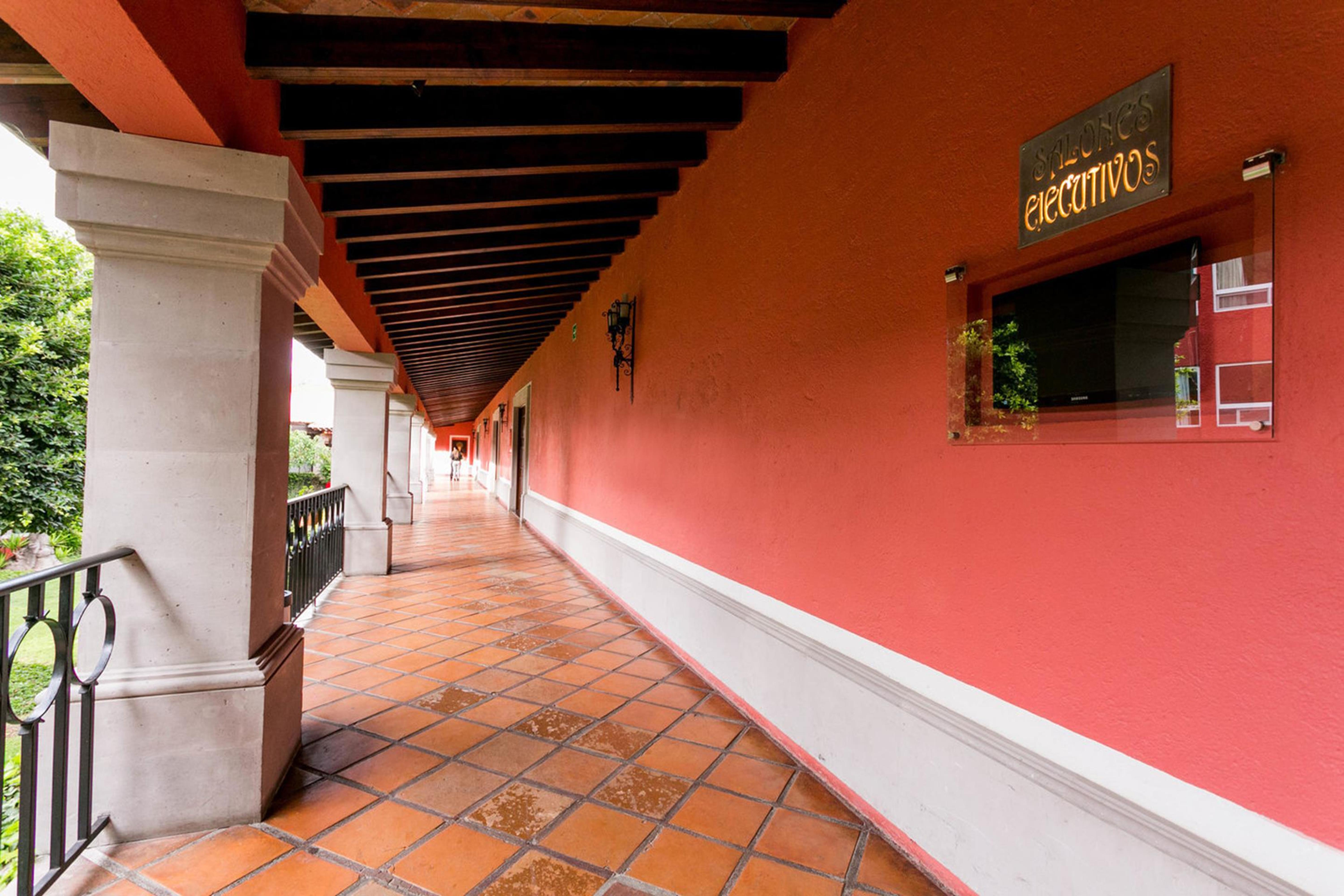 Real De Minas Альенде Экстерьер фото Corridor of the hotel